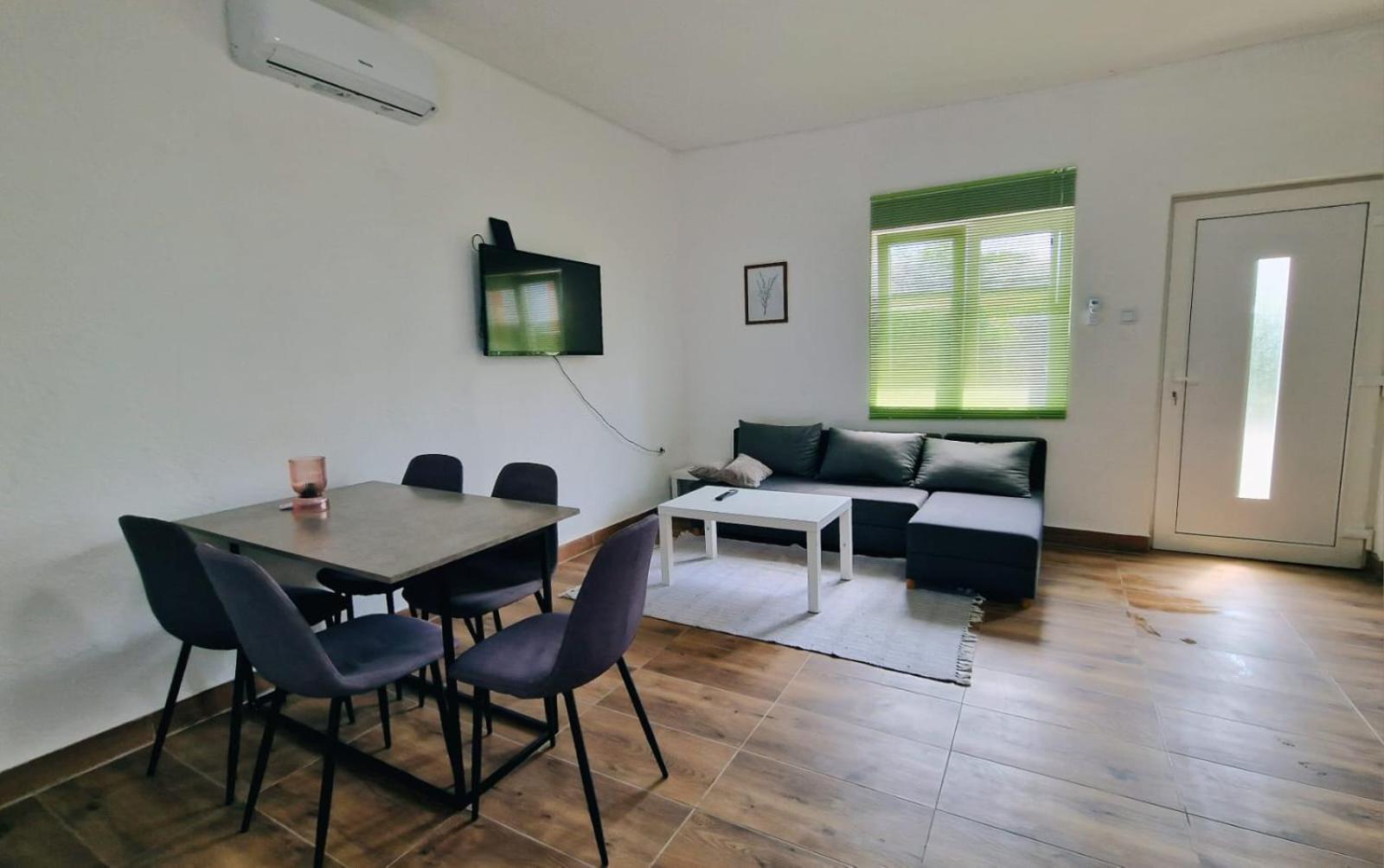 Apartman Lena Tusilovic 외부 사진
