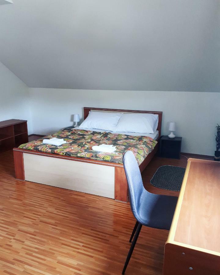 Apartman Lena Tusilovic 외부 사진