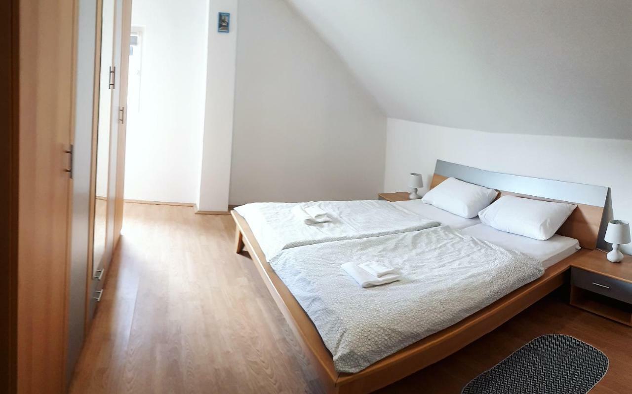 Apartman Lena Tusilovic 외부 사진