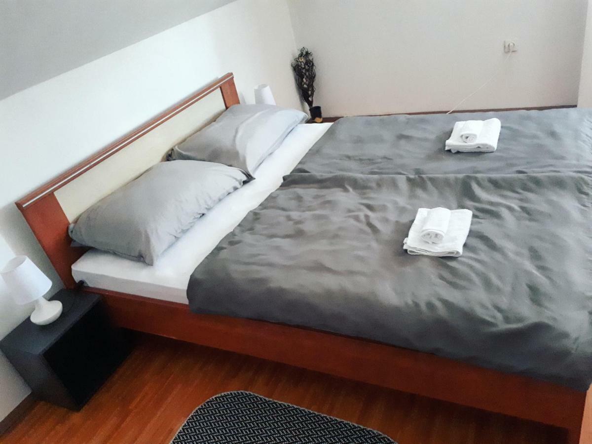 Apartman Lena Tusilovic 외부 사진